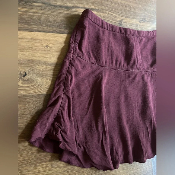🔥4/$20 Sunday Best Zelda Mini Skirt in Burgundy - Picture 4 of 9